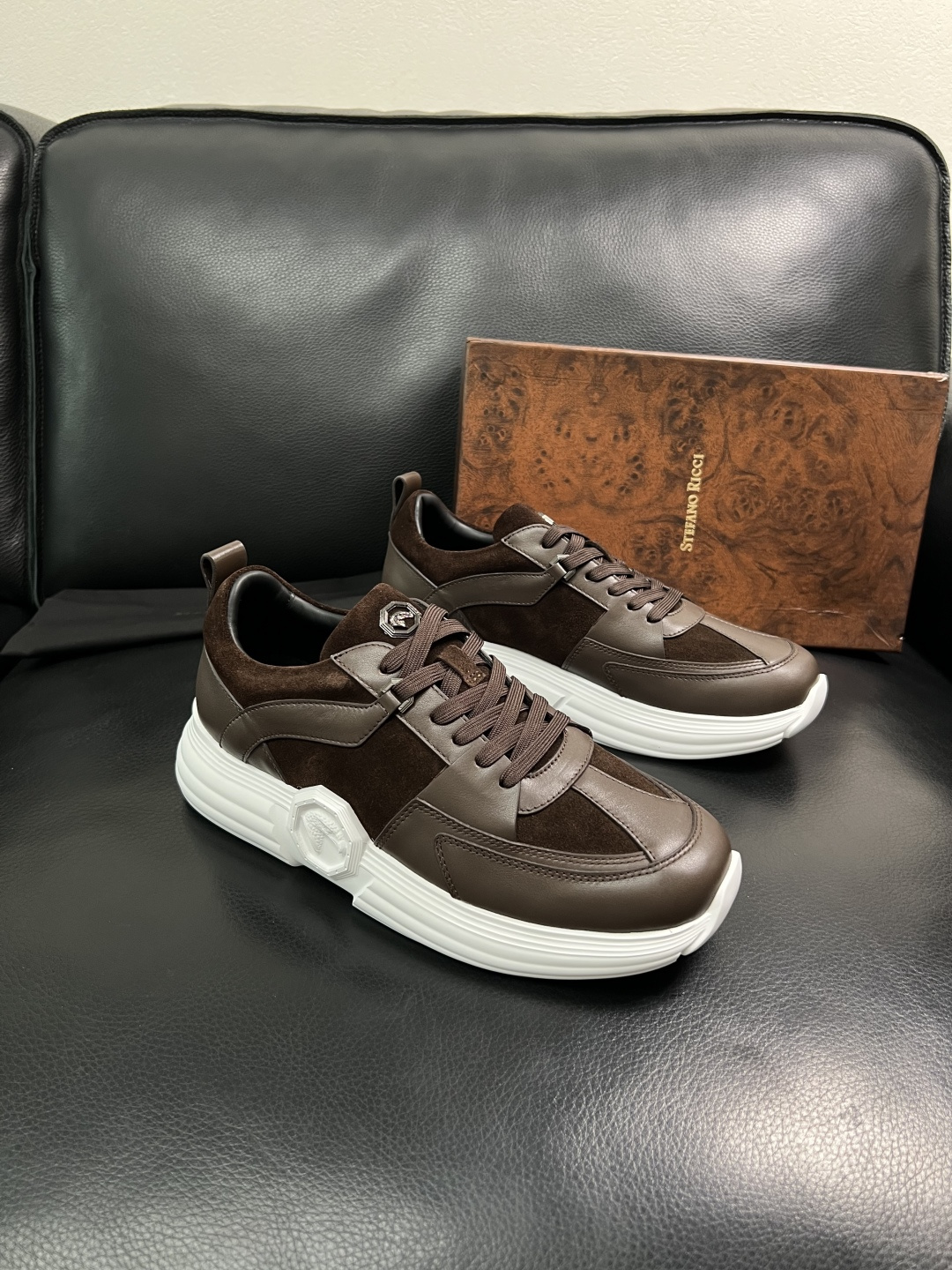 NO:888702,Only exchange code without refund StefanoRicci high quality top handicrafts Stephen Raunich counter new products synchronized, uppers imported from Italy cowhide patchwork fabric, imported water-dyed cowhide inner pads, original soles specially provided by the original factory, exclusive movable molded soles super comfortable, original factory and single goods, high quality, welcome to compare, code number 39-45,,cowhide19860909只换码不退 StefanoRicci 高品质 顶级工艺品史蒂芬 劳尼治 专柜新品同步,鞋面意大利进口牛皮拼布面料,进口水染牛皮内里垫,鞋底原厂特供原版底,独家活动成型底超级舒适,原厂跟单货, 高品质,欢迎对比,码数 39-45,,cowhide,Men's shoes
