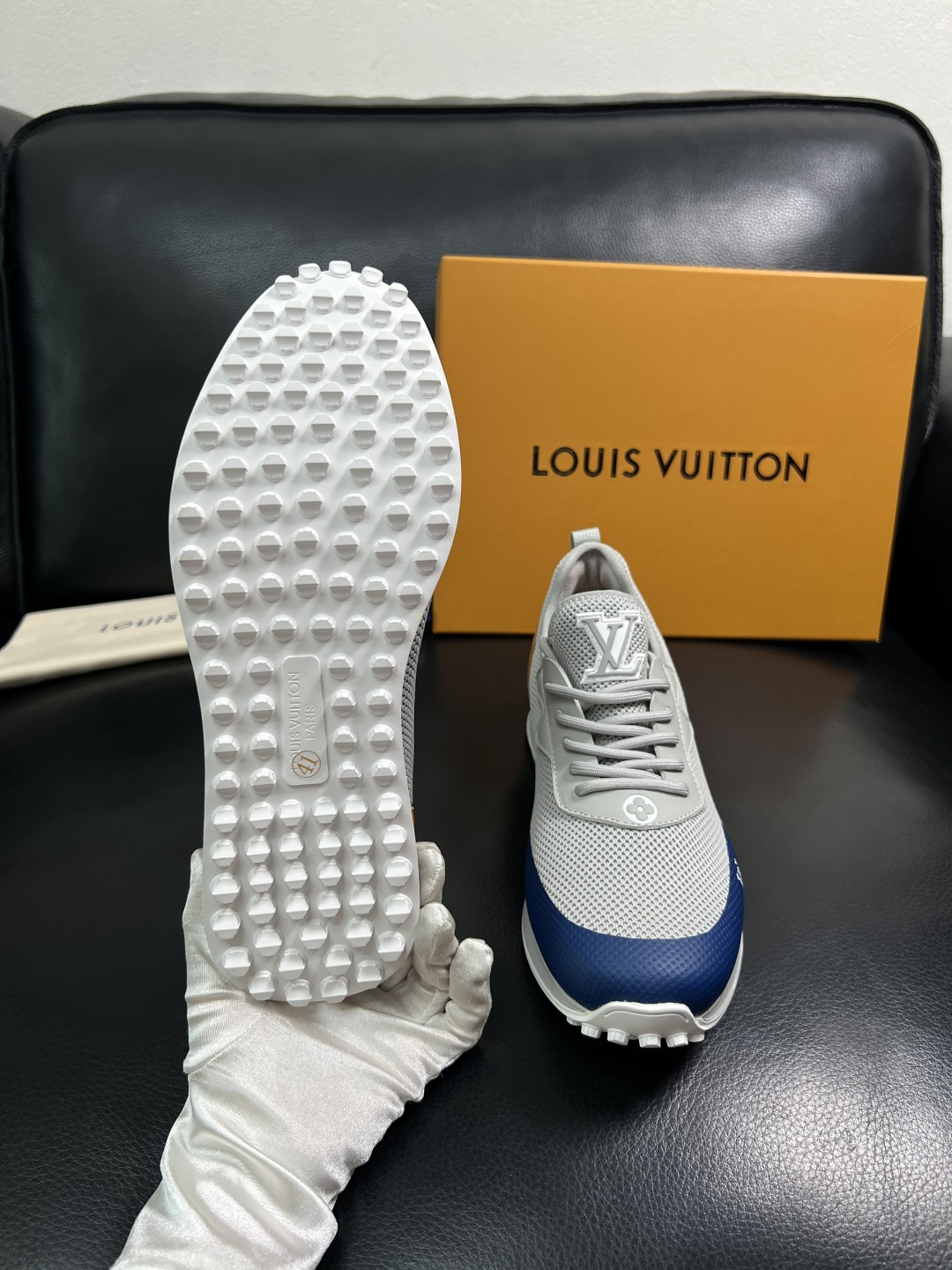 Lv  高品质  顶级工艺品  路易威登，运动板鞋专柜同步，鞋面意大利进口飞织面料，高品质拼接缤纷色彩复