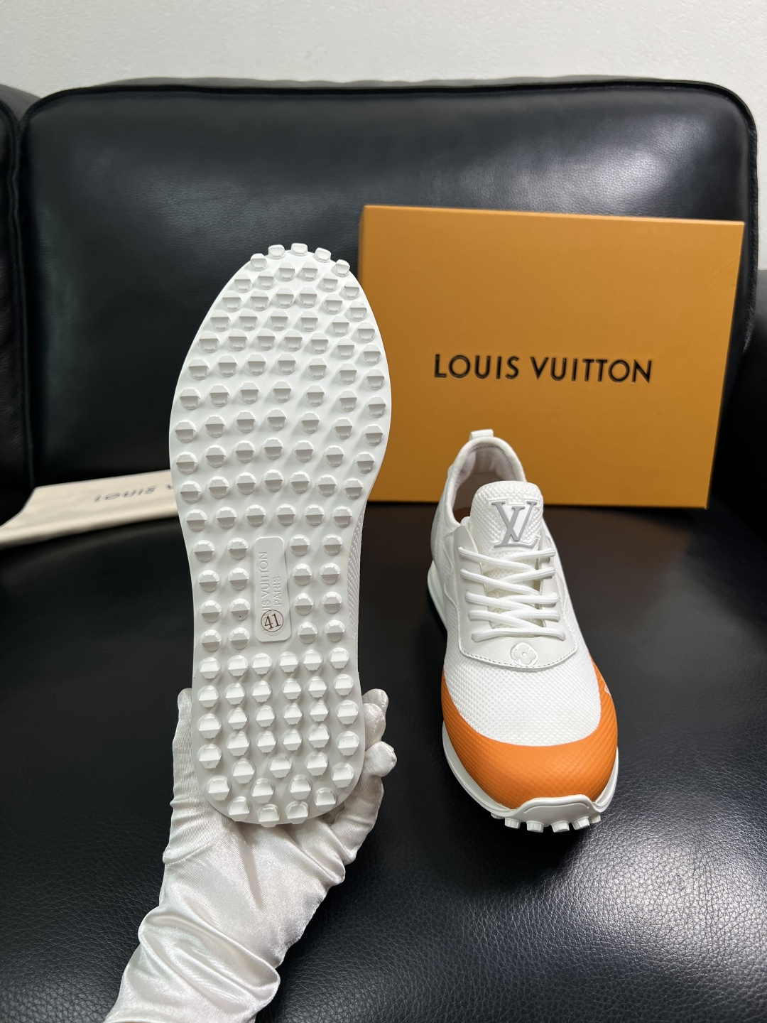 Lv  高品质  顶级工艺品  路易威登，运动板鞋专柜同步，鞋面意大利进口飞织面料，高品质拼接缤纷色彩复