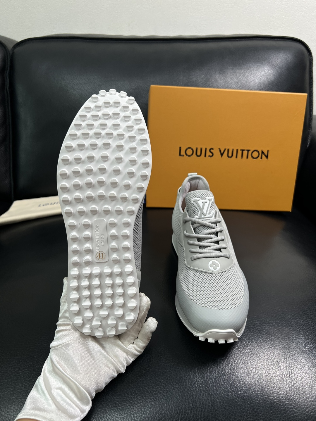 Lv  高品质  顶级工艺品  路易威登，运动板鞋专柜同步，鞋面意大利进口飞织面料，高品质拼接缤纷色彩复