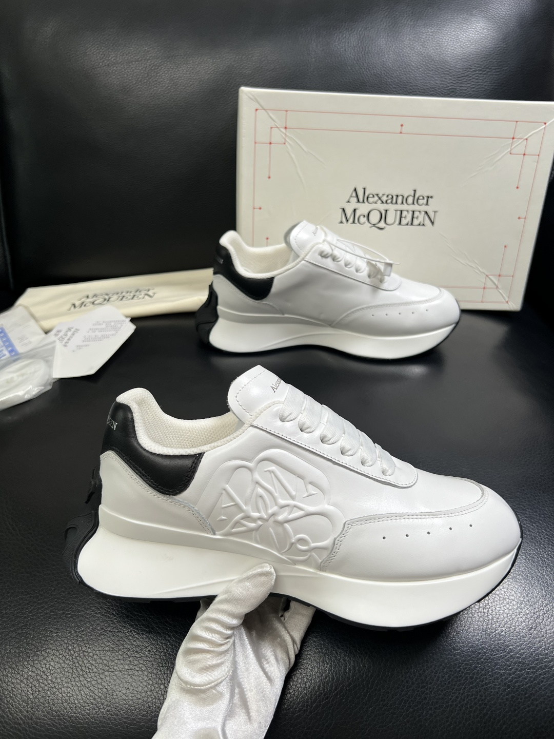Alexander McQueen  高品质  顶级工艺品  麦昆  专柜同步 原厂配置，意大利进口原版