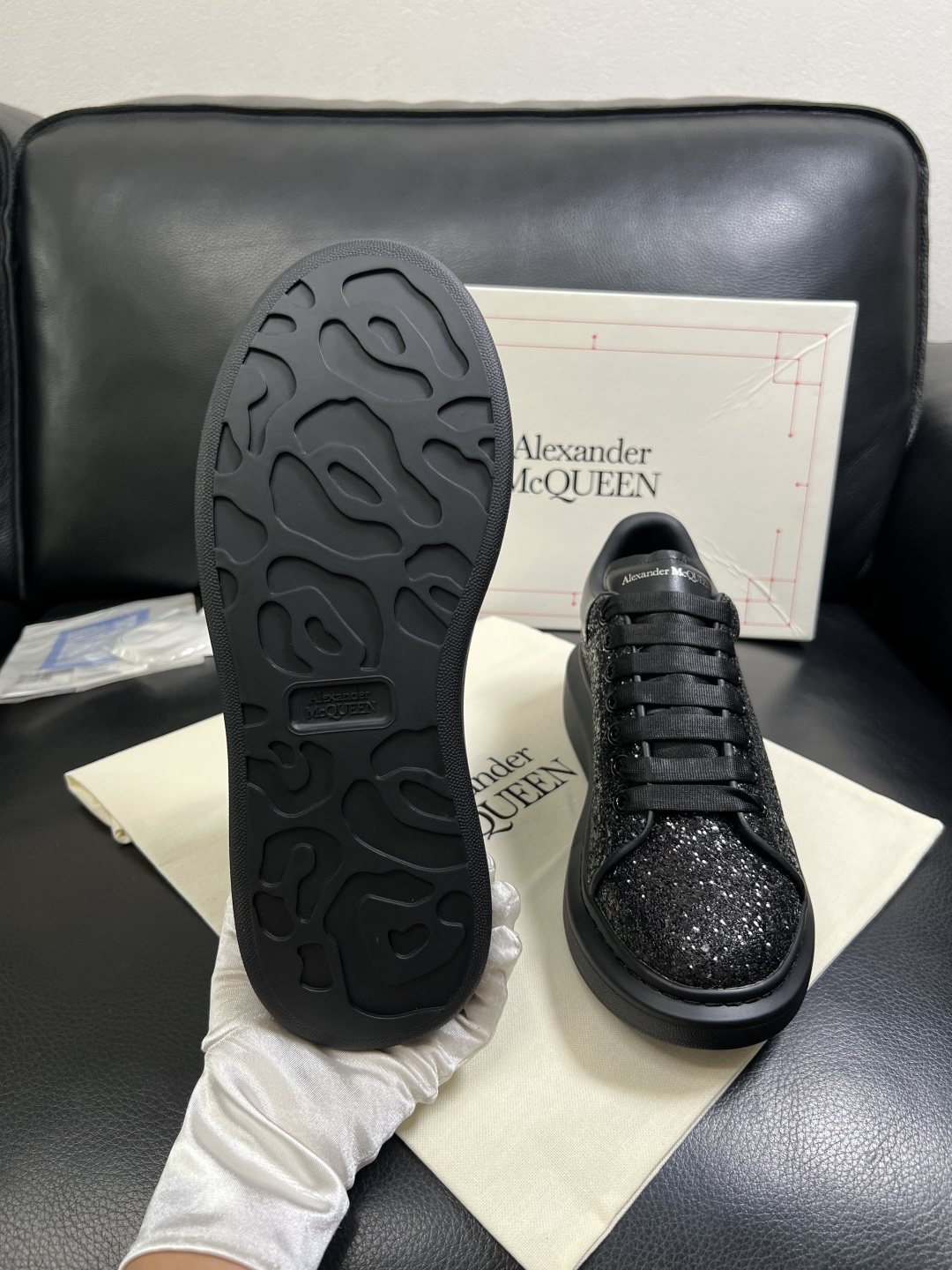 Alexander McQueen  高品质  顶级工艺品  麦昆  专柜同步 原厂配置，意大利进口原版