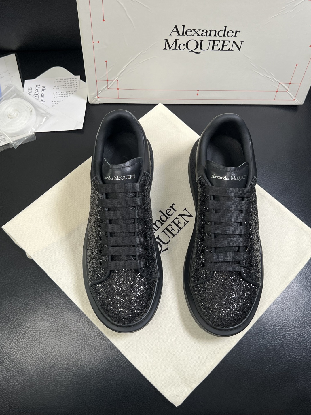 Alexander McQueen  高品质  顶级工艺品  麦昆  专柜同步 原厂配置，意大利进口原版