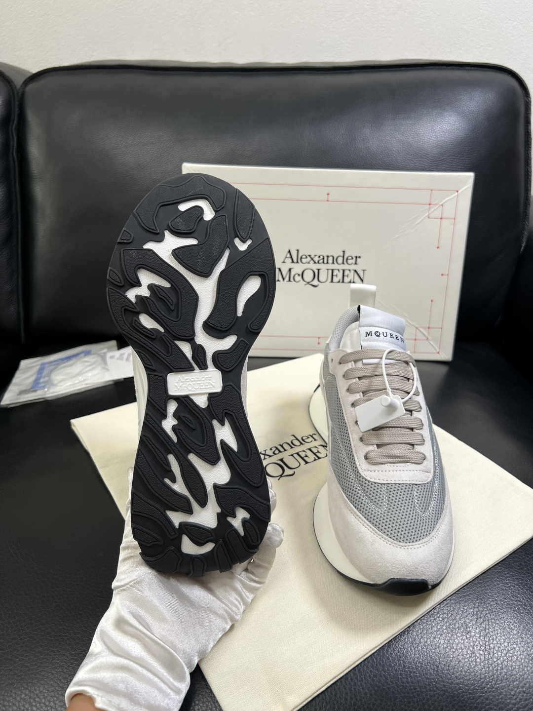 Alexander McQueen  高品质  顶级工艺品  麦昆  专柜同步 原厂配置，意大利进口原版