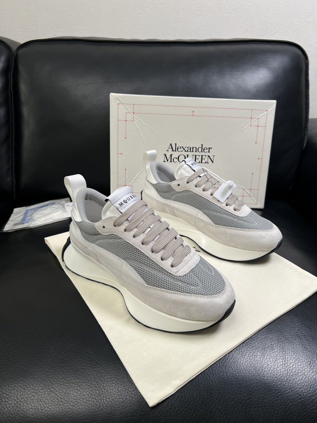 Alexander McQueen  高品质  顶级工艺品  麦昆  专柜同步 原厂配置，意大利进口原版