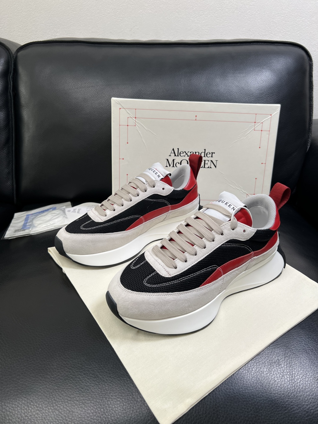 Alexander McQueen  高品质  顶级工艺品  麦昆  专柜同步 原厂配置，意大利进口原版