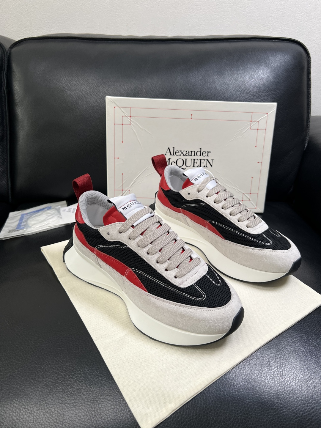 Alexander McQueen  高品质  顶级工艺品  麦昆  专柜同步 原厂配置，意大利进口原版