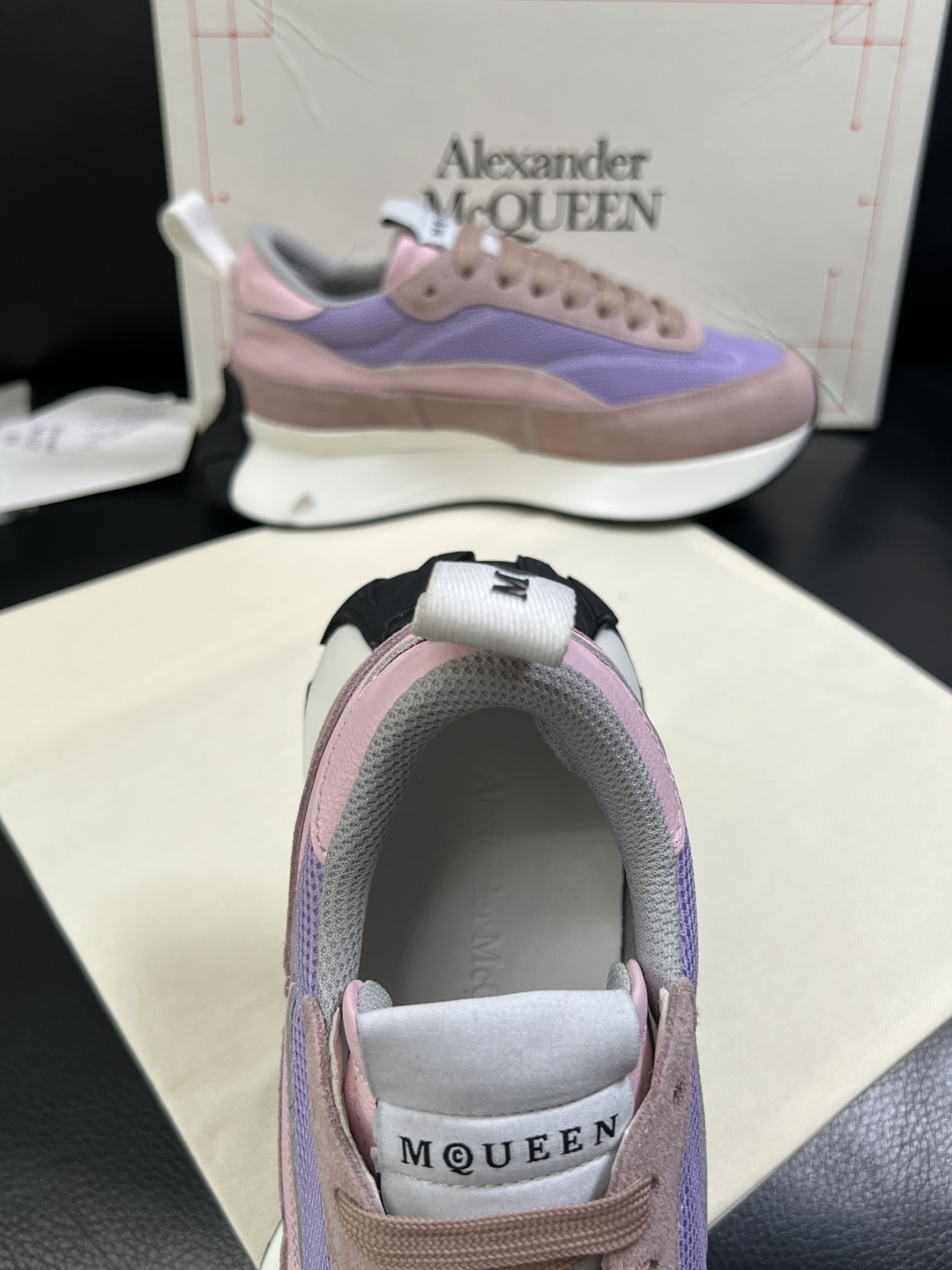 Alexander McQueen  高品质  顶级工艺品  麦昆  专柜同步 原厂配置，意大利进口原版