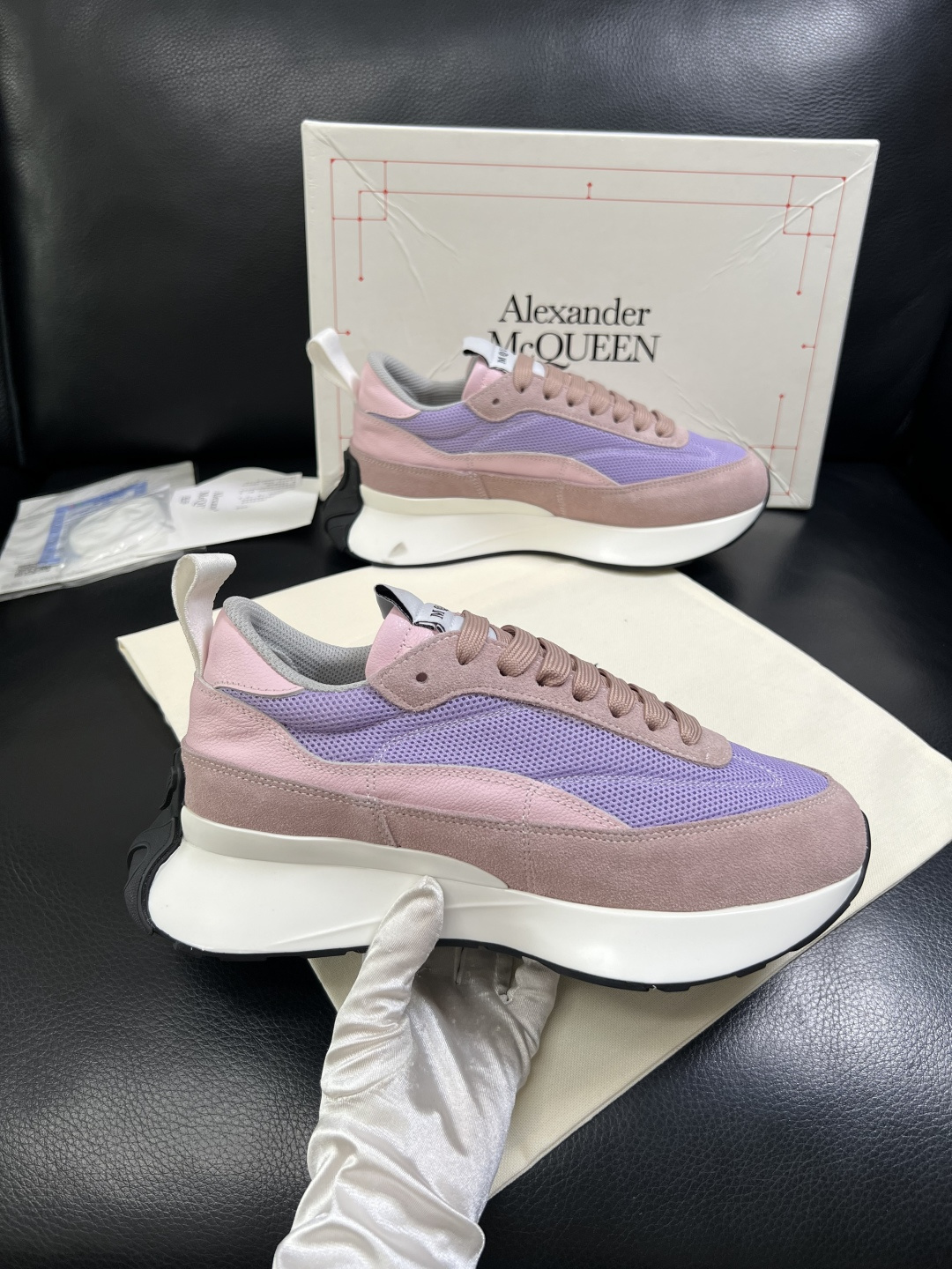 Alexander McQueen  高品质  顶级工艺品  麦昆  专柜同步 原厂配置，意大利进口原版