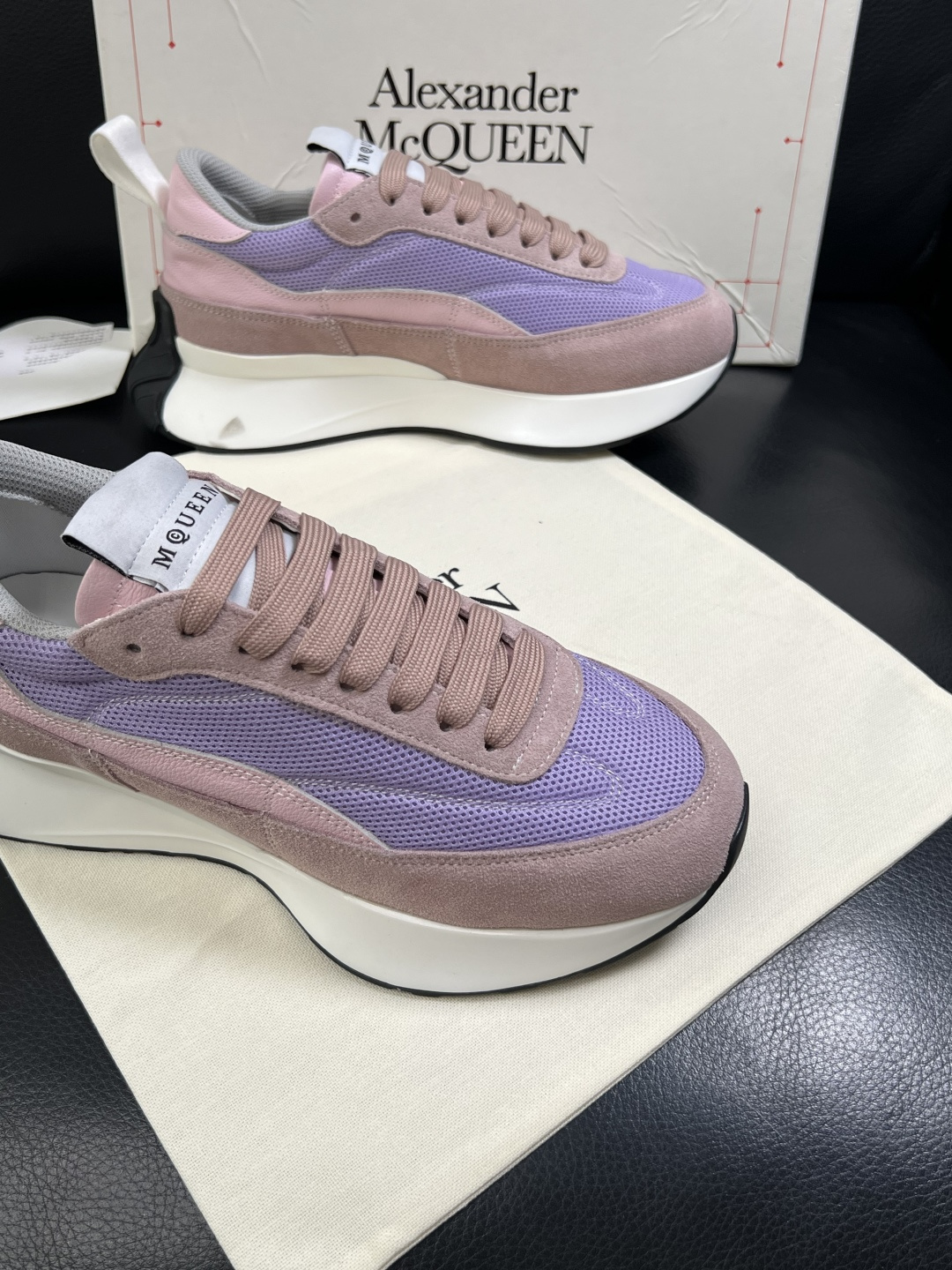 Alexander McQueen  高品质  顶级工艺品  麦昆  专柜同步 原厂配置，意大利进口原版
