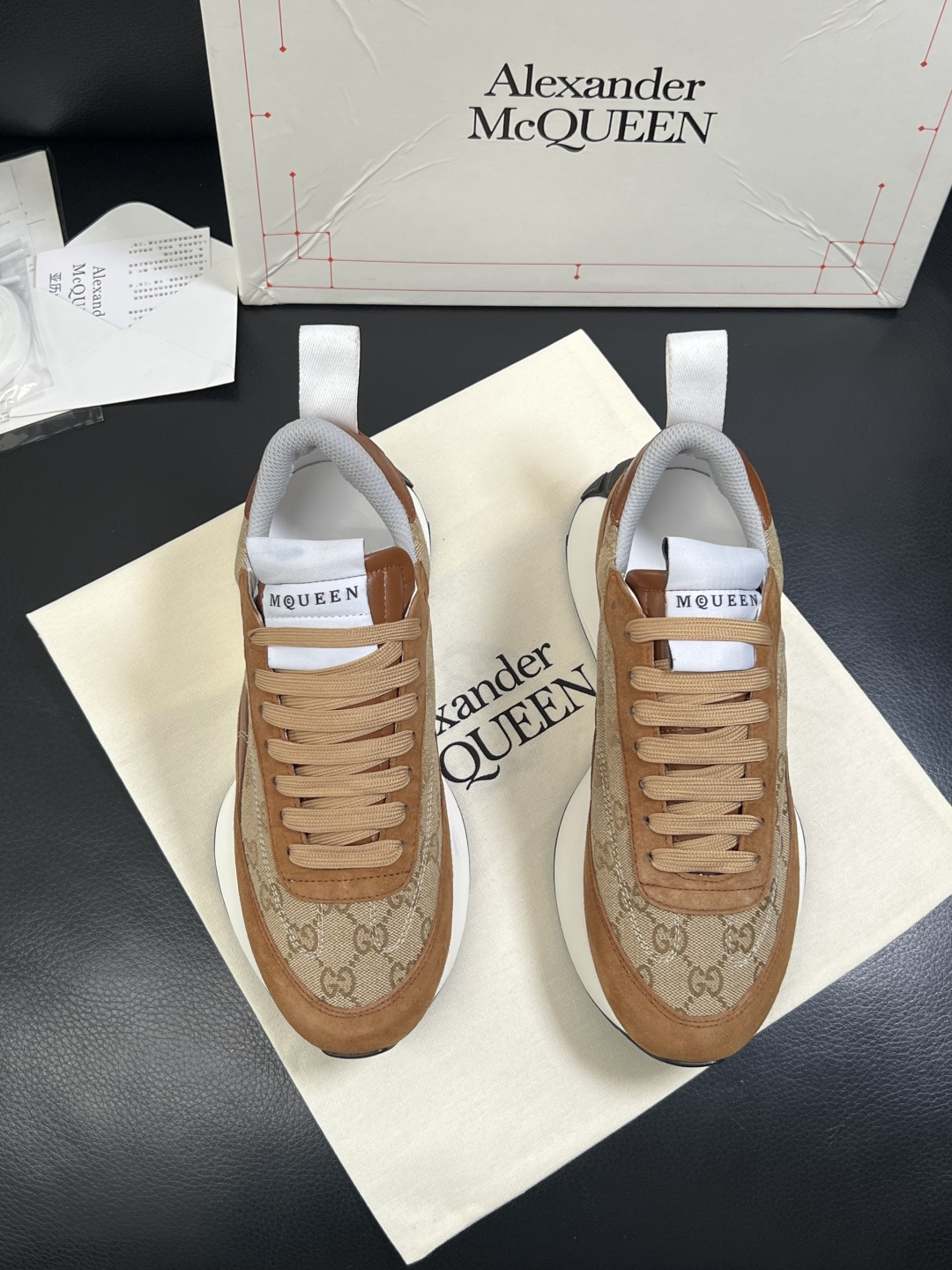 Alexander McQueen  高品质  顶级工艺品  麦昆  专柜同步 原厂配置，意大利进口原版