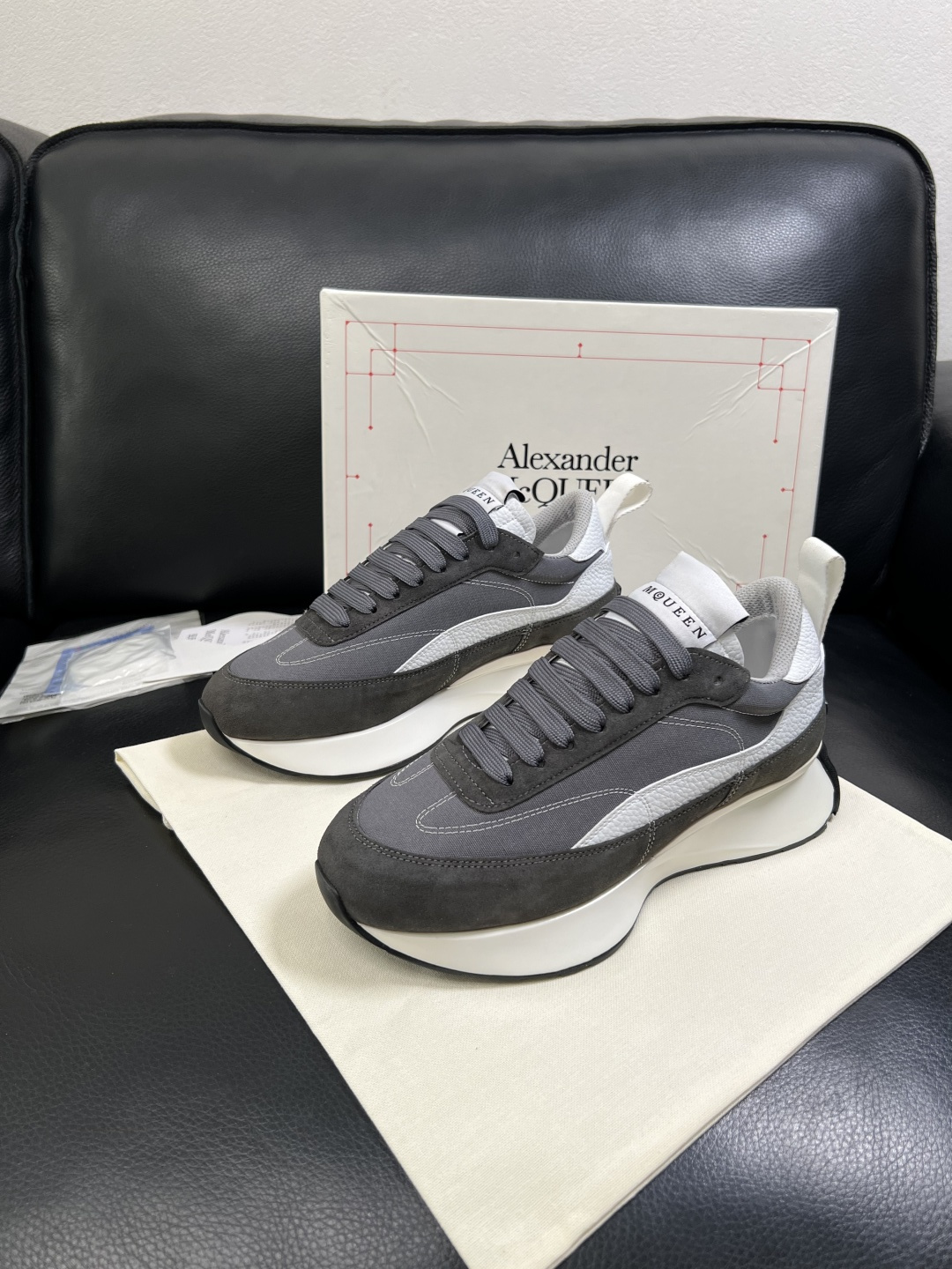 Alexander McQueen  高品质  顶级工艺品  麦昆  专柜同步 原厂配置，意大利进口原版