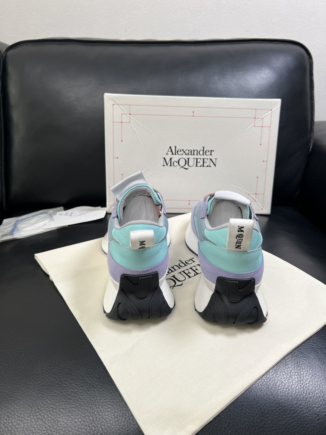 Alexander McQueen  高品质  顶级工艺品  麦昆  专柜同步 原厂配置，意大利进口原版
