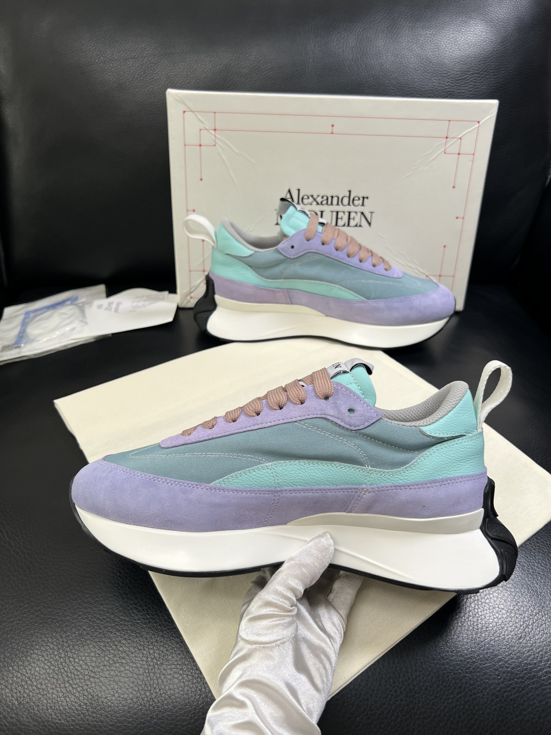Alexander McQueen  高品质  顶级工艺品  麦昆  专柜同步 原厂配置，意大利进口原版