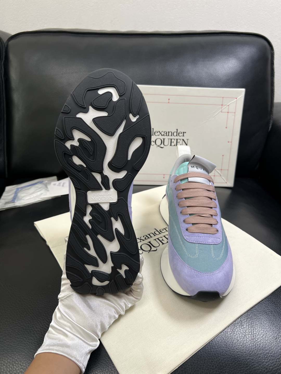 Alexander McQueen  高品质  顶级工艺品  麦昆  专柜同步 原厂配置，意大利进口原版