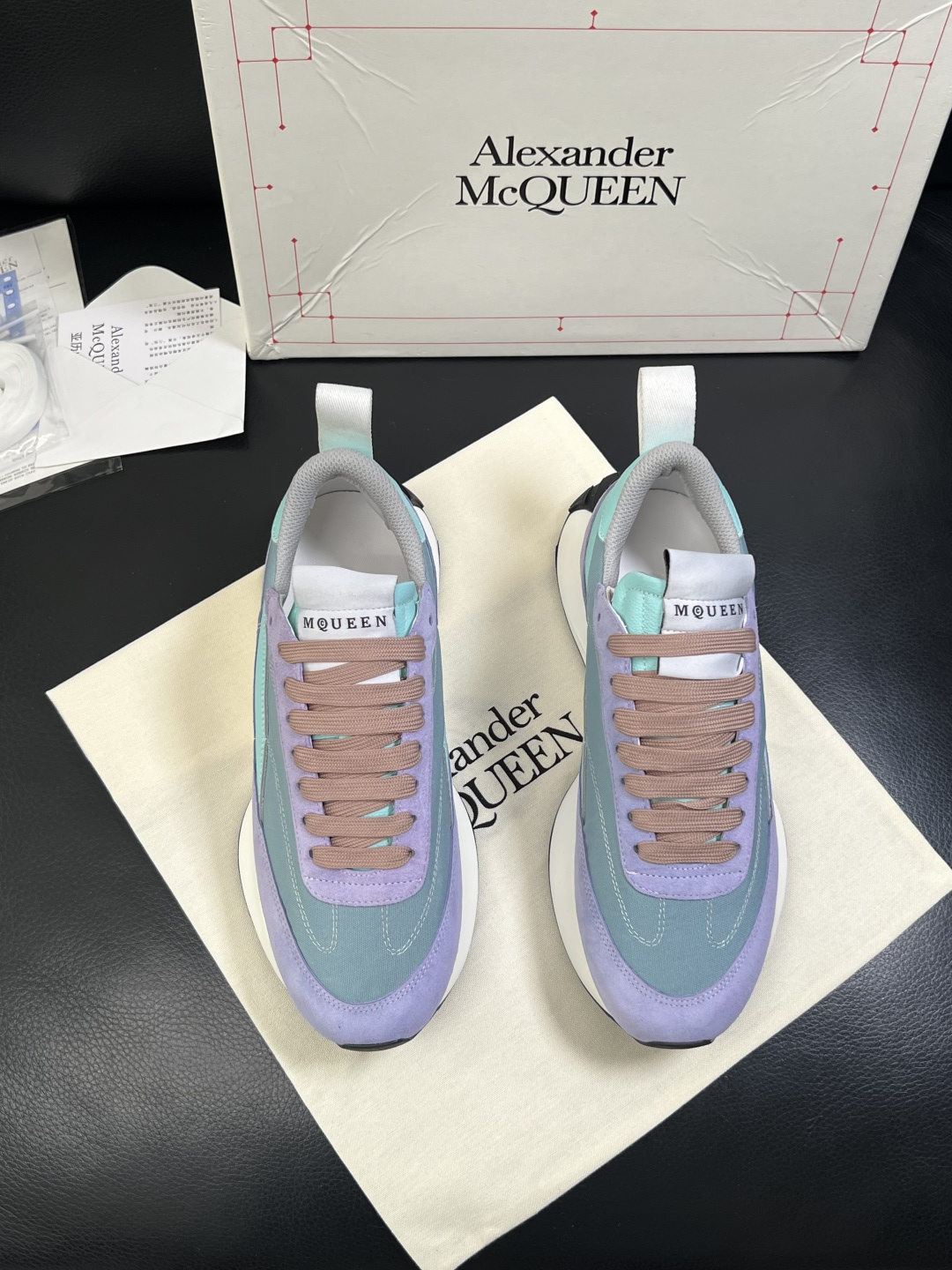 Alexander McQueen  高品质  顶级工艺品  麦昆  专柜同步 原厂配置，意大利进口原版