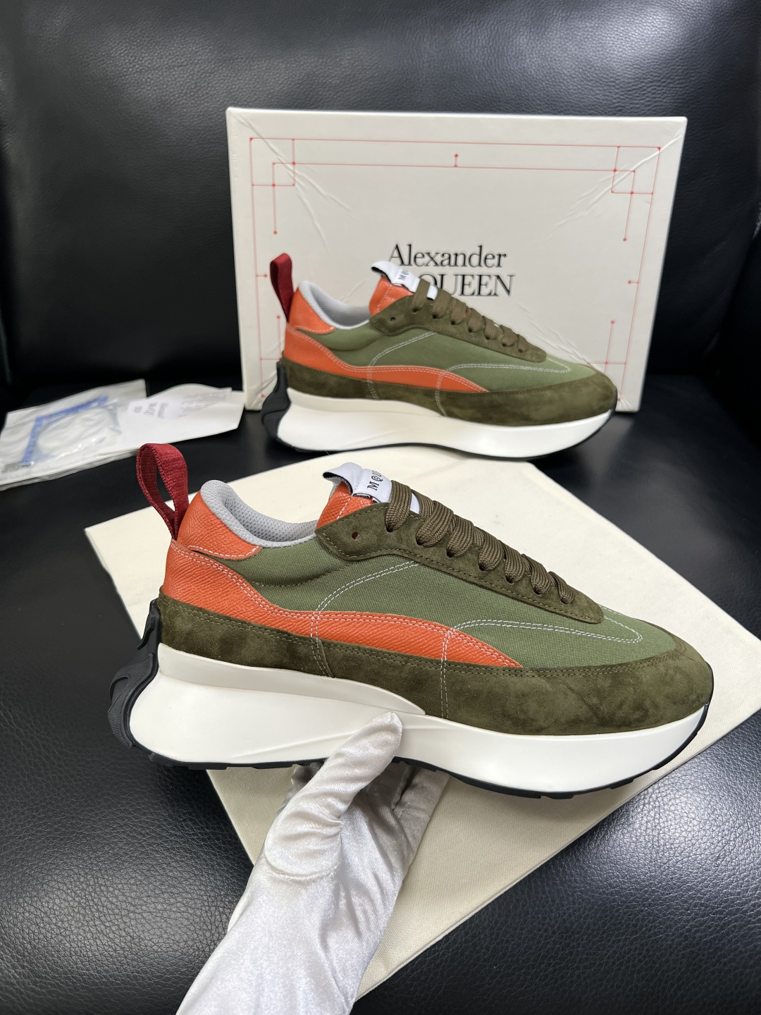 Alexander McQueen  高品质  顶级工艺品  麦昆  专柜同步 原厂配置，意大利进口原版
