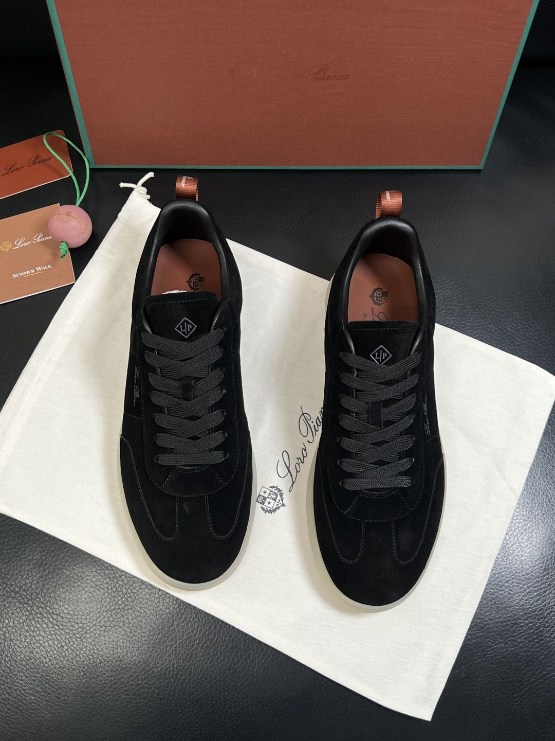 Loro Piana  高品质  顶级工艺品  诺悠翩雅  新品专柜同步原厂配置，鞋面意大利进口牛皮面料