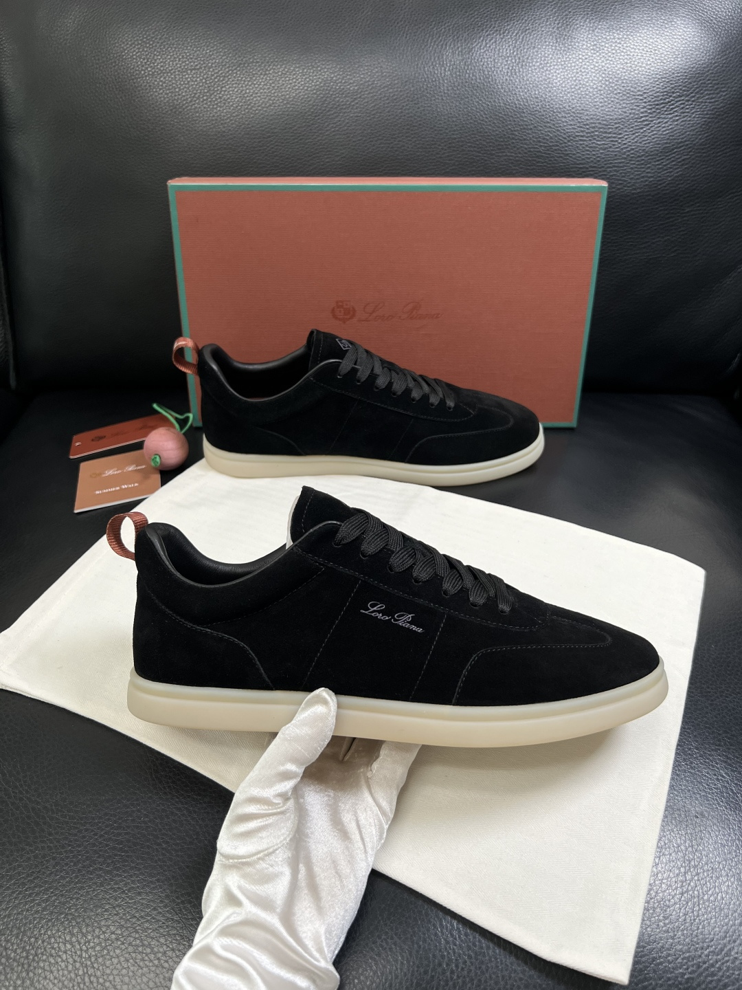 Loro Piana  高品质  顶级工艺品  诺悠翩雅  新品专柜同步原厂配置，鞋面意大利进口牛皮面料