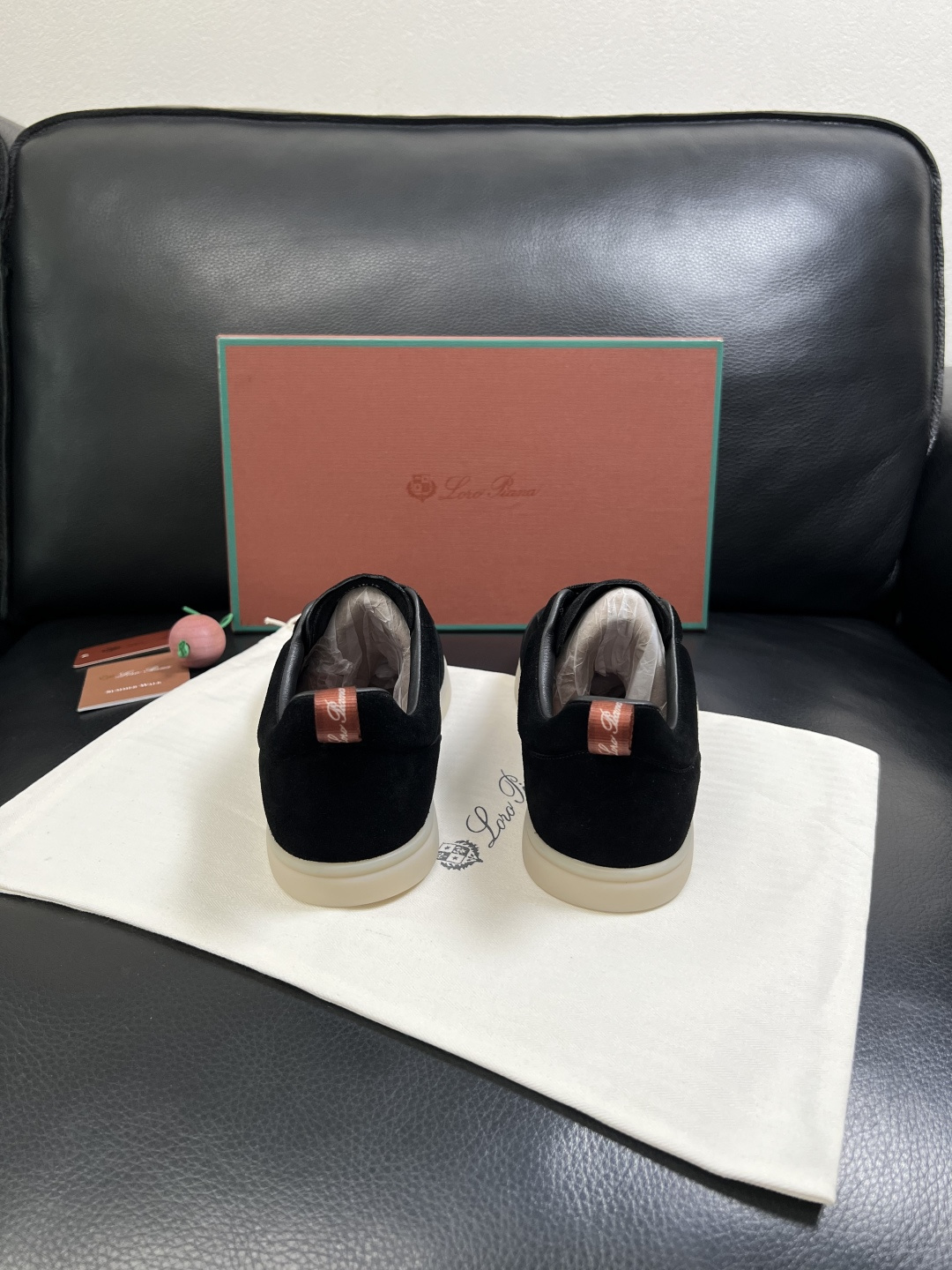 Loro Piana  高品质  顶级工艺品  诺悠翩雅  新品专柜同步原厂配置，鞋面意大利进口牛皮面料