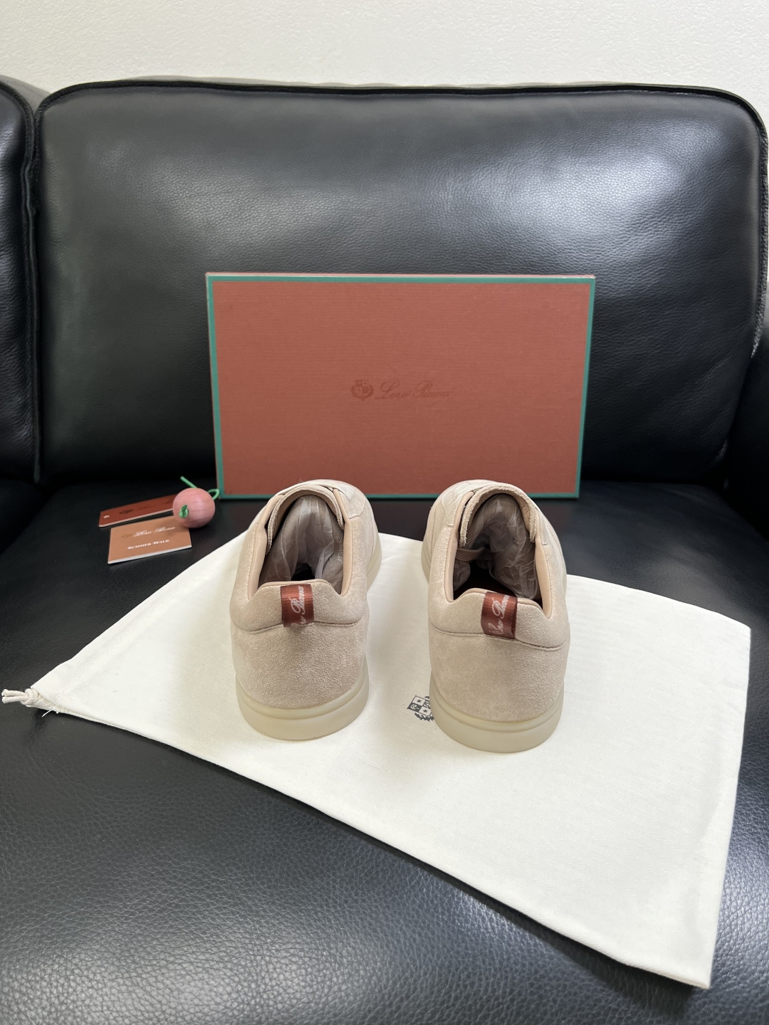 Loro Piana  高品质  顶级工艺品  诺悠翩雅  新品专柜同步原厂配置，鞋面意大利进口牛皮面料