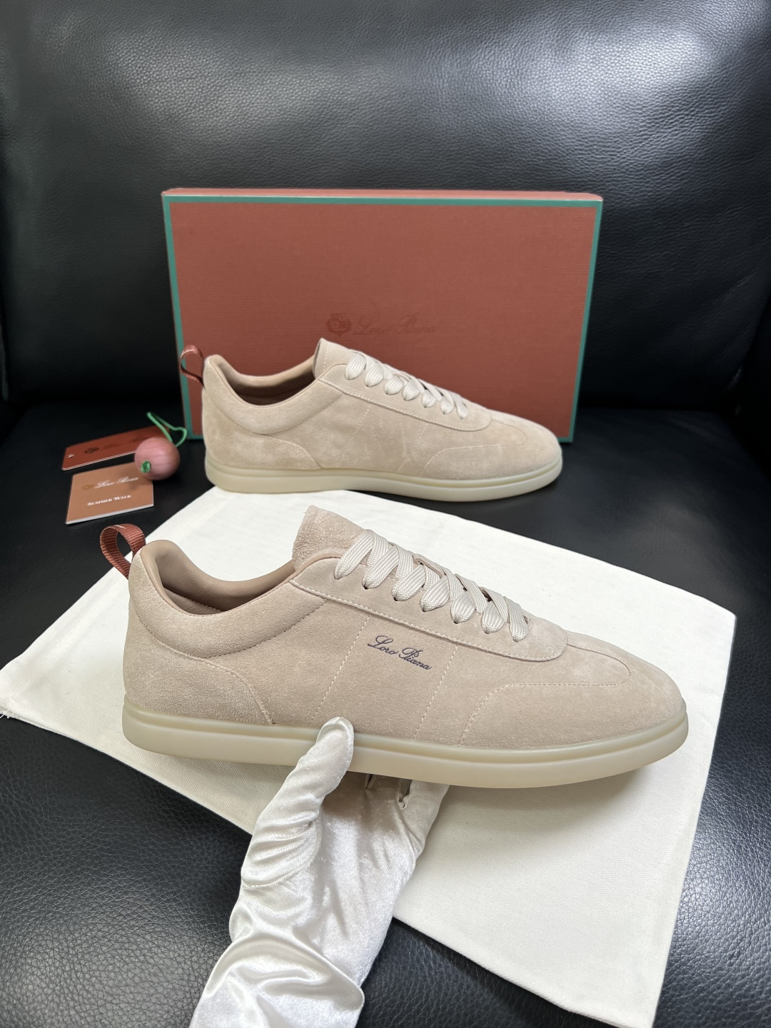 Loro Piana  高品质  顶级工艺品  诺悠翩雅  新品专柜同步原厂配置，鞋面意大利进口牛皮面料
