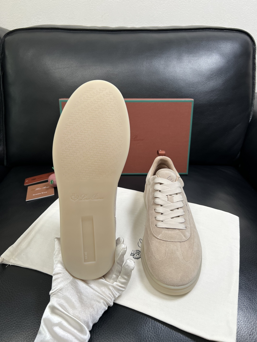 Loro Piana  高品质  顶级工艺品  诺悠翩雅  新品专柜同步原厂配置，鞋面意大利进口牛皮面料