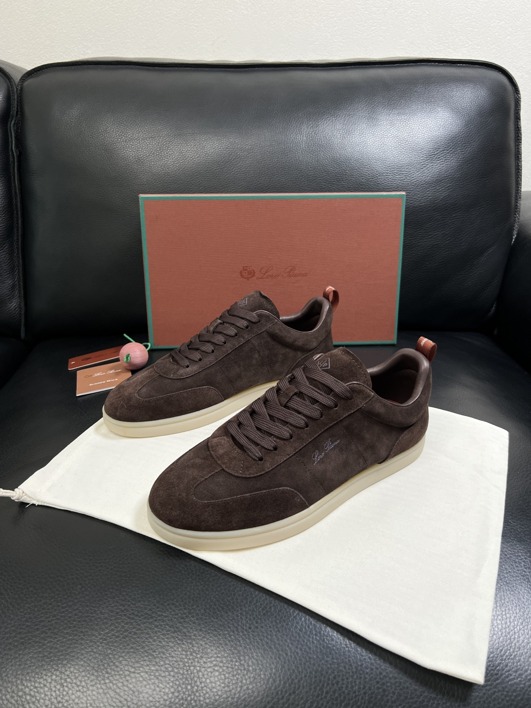Loro Piana  高品质  顶级工艺品  诺悠翩雅  新品专柜同步原厂配置，鞋面意大利进口牛皮面料