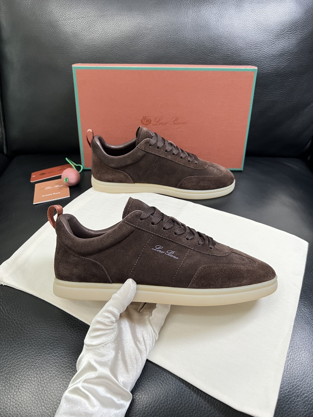 Loro Piana  高品质  顶级工艺品  诺悠翩雅  新品专柜同步原厂配置，鞋面意大利进口牛皮面料