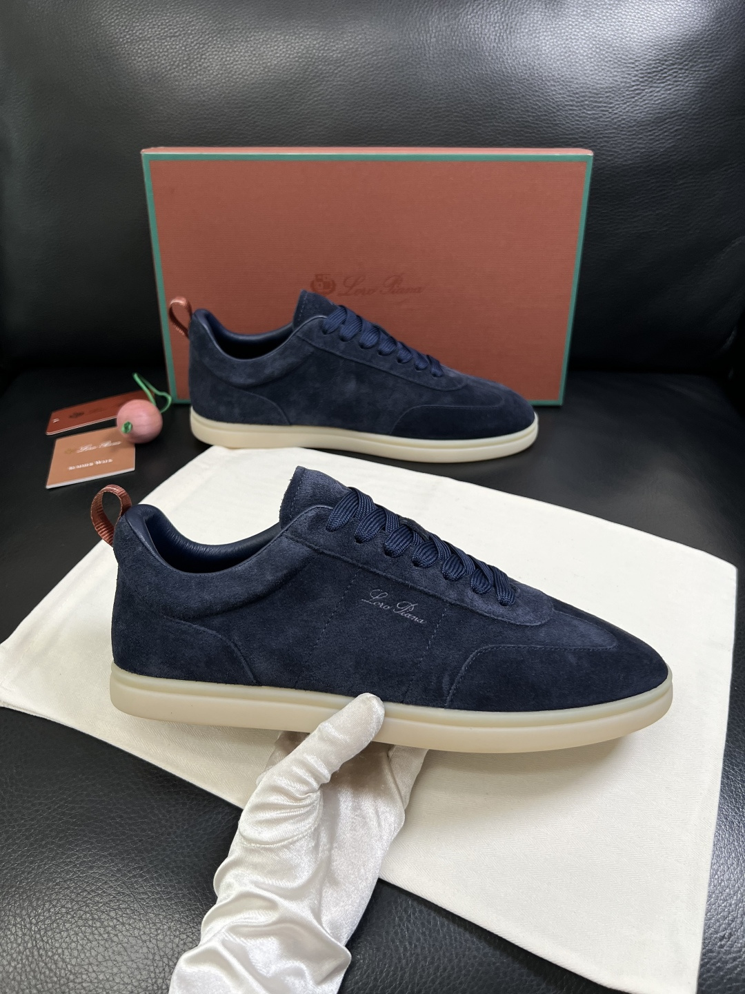 Loro Piana  高品质  顶级工艺品  诺悠翩雅  新品专柜同步原厂配置，鞋面意大利进口牛皮面料