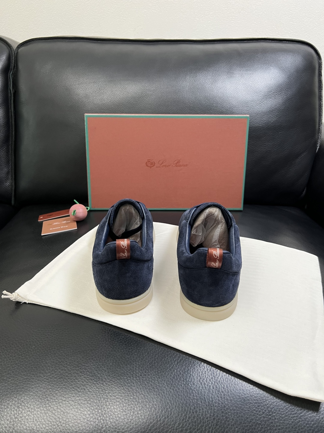 Loro Piana  高品质  顶级工艺品  诺悠翩雅  新品专柜同步原厂配置，鞋面意大利进口牛皮面料
