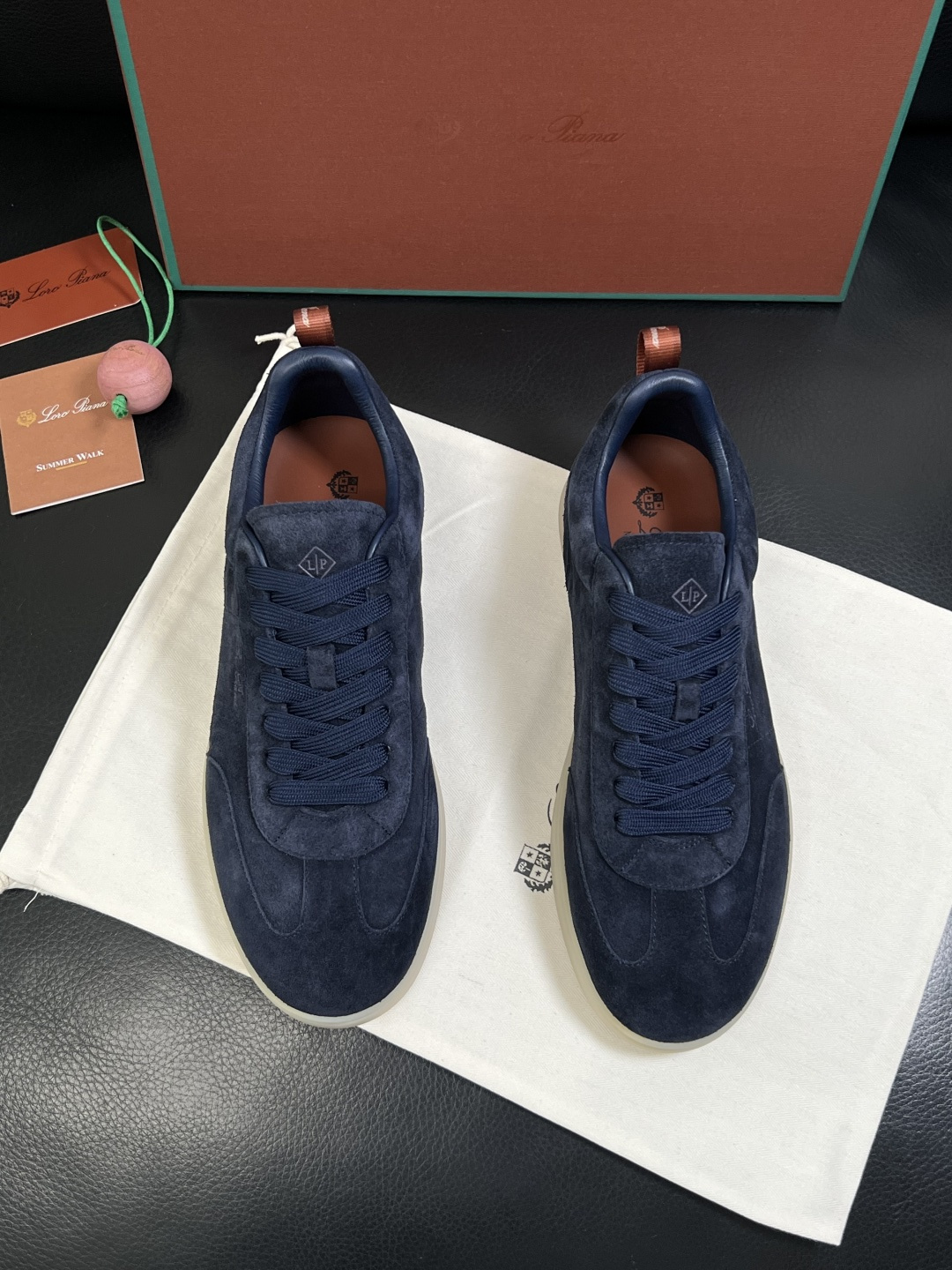 Loro Piana  高品质  顶级工艺品  诺悠翩雅  新品专柜同步原厂配置，鞋面意大利进口牛皮面料
