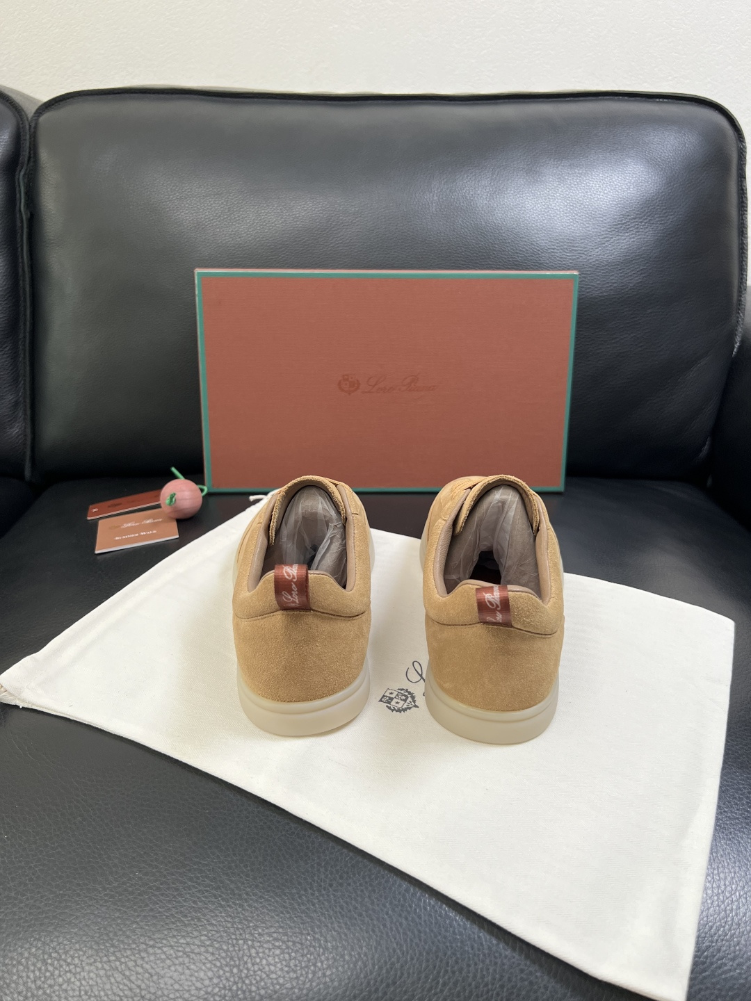 Loro Piana  高品质  顶级工艺品  诺悠翩雅  新品专柜同步原厂配置，鞋面意大利进口牛皮面料