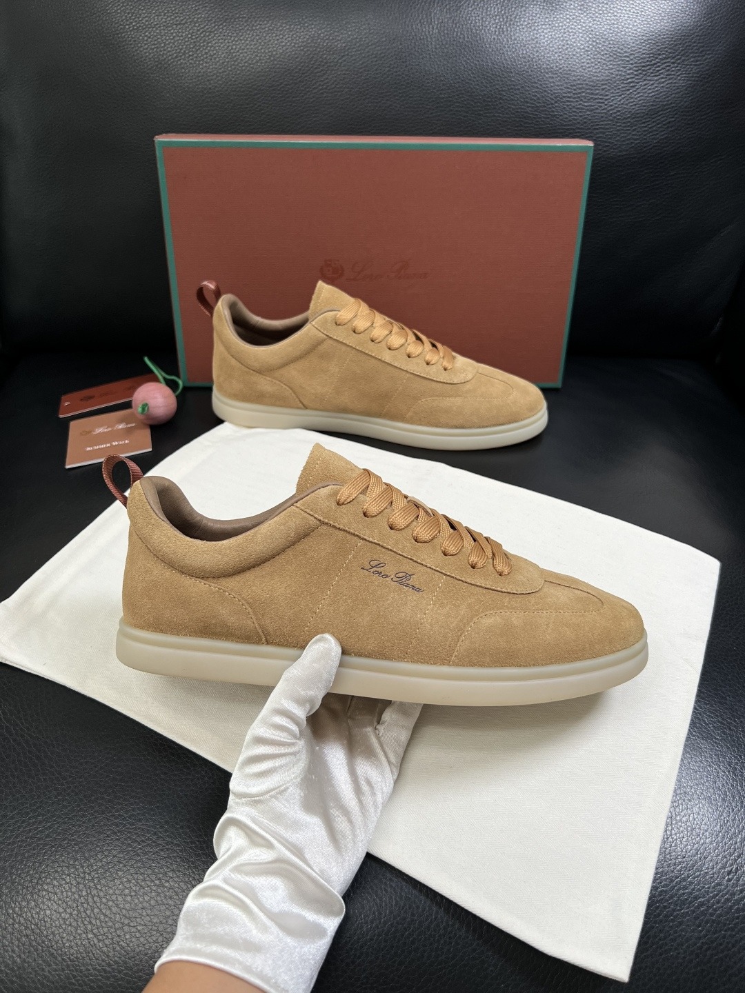Loro Piana  高品质  顶级工艺品  诺悠翩雅  新品专柜同步原厂配置，鞋面意大利进口牛皮面料