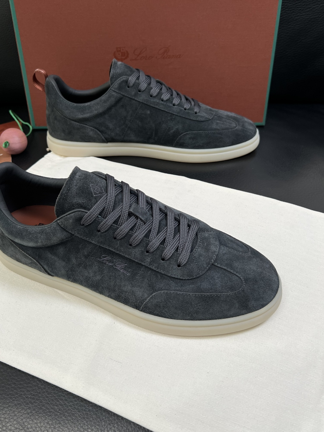 Loro Piana  高品质  顶级工艺品  诺悠翩雅  新品专柜同步原厂配置，鞋面意大利进口牛皮面料