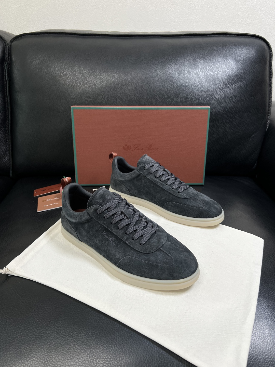 Loro Piana  高品质  顶级工艺品  诺悠翩雅  新品专柜同步原厂配置，鞋面意大利进口牛皮面料