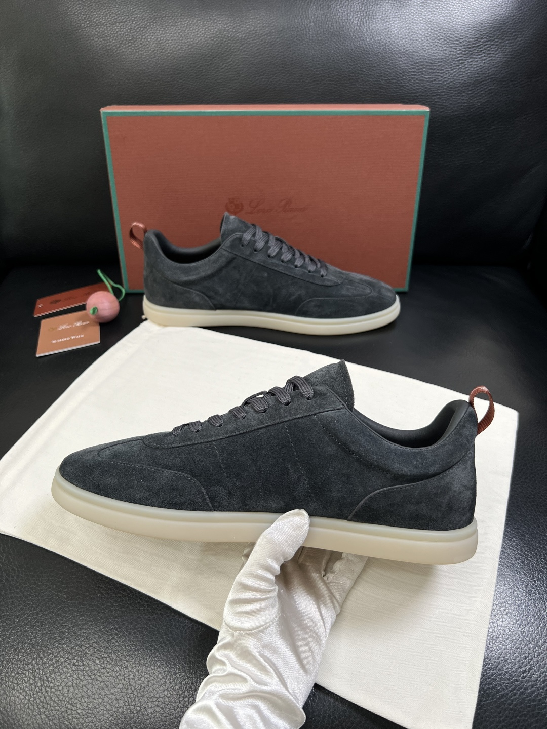 Loro Piana  高品质  顶级工艺品  诺悠翩雅  新品专柜同步原厂配置，鞋面意大利进口牛皮面料