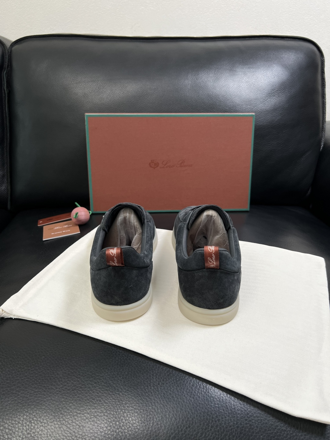 Loro Piana  高品质  顶级工艺品  诺悠翩雅  新品专柜同步原厂配置，鞋面意大利进口牛皮面料