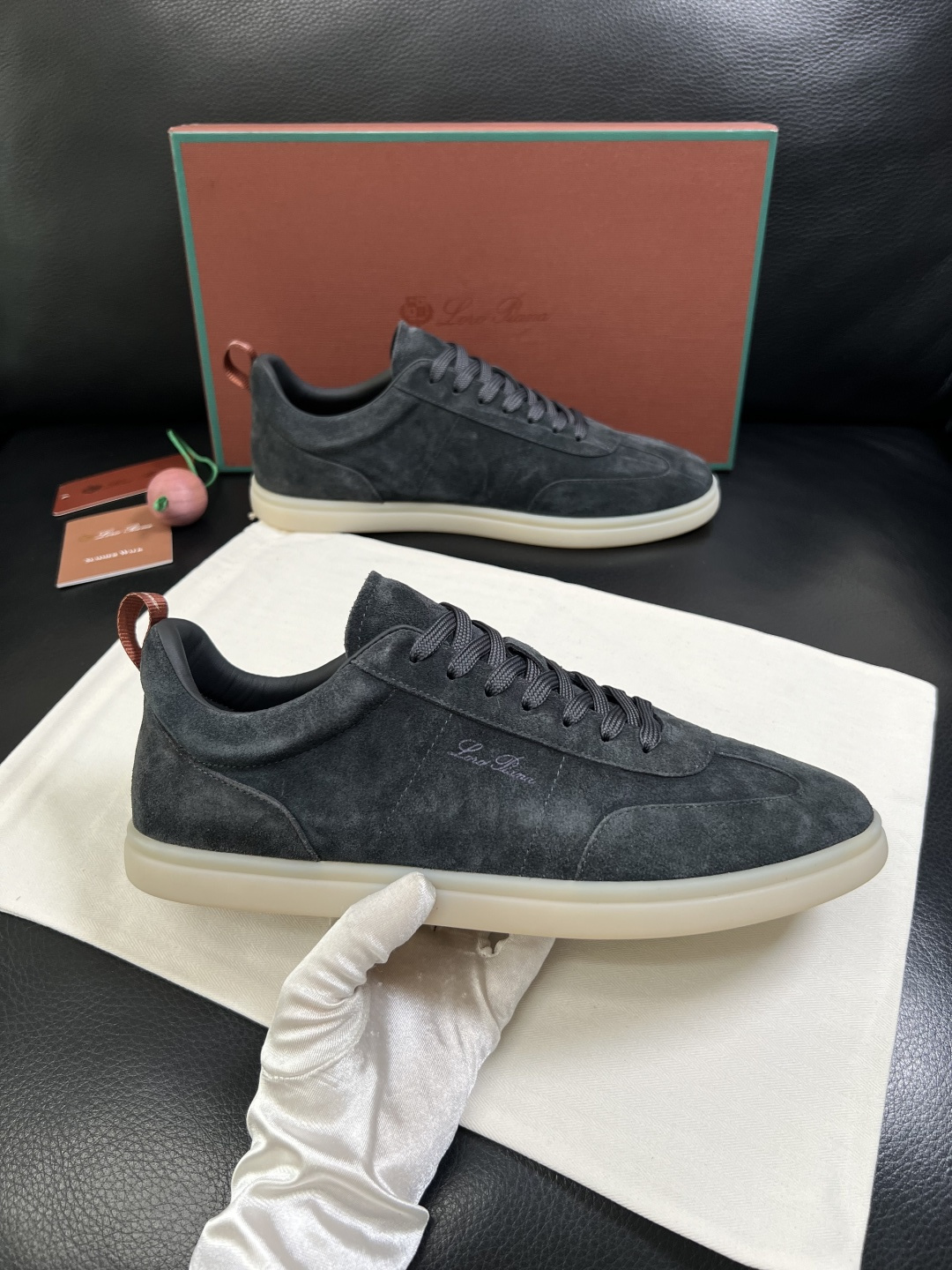 Loro Piana  高品质  顶级工艺品  诺悠翩雅  新品专柜同步原厂配置，鞋面意大利进口牛皮面料