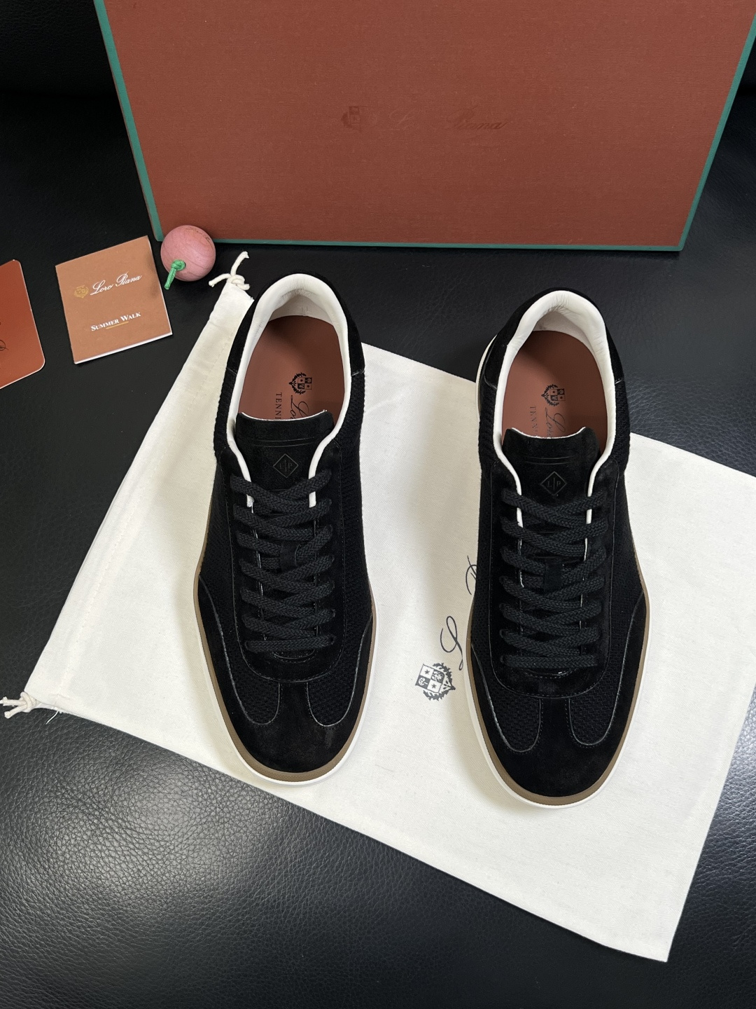 Loro Piana  高品质  顶级工艺品  诺悠翩雅  新品专柜同步原厂配置，鞋面意大利进口牛皮面料