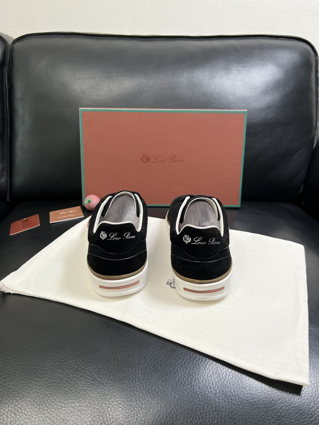 Loro Piana  高品质  顶级工艺品  诺悠翩雅  新品专柜同步原厂配置，鞋面意大利进口牛皮面料