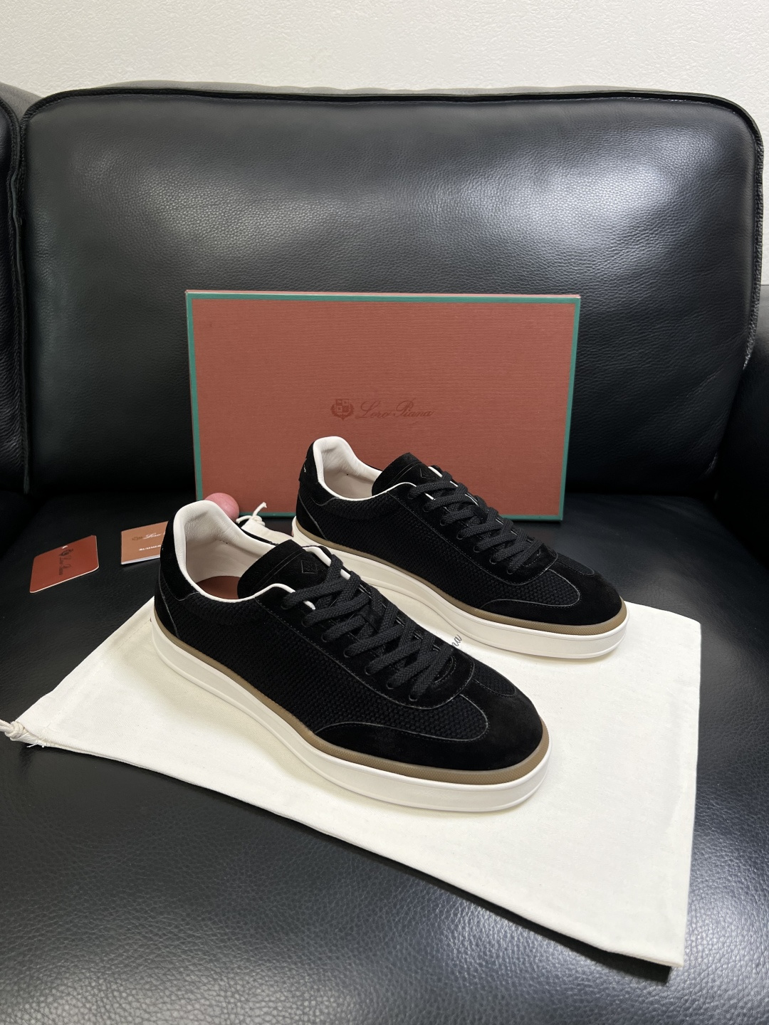 Loro Piana  高品质  顶级工艺品  诺悠翩雅  新品专柜同步原厂配置，鞋面意大利进口牛皮面料
