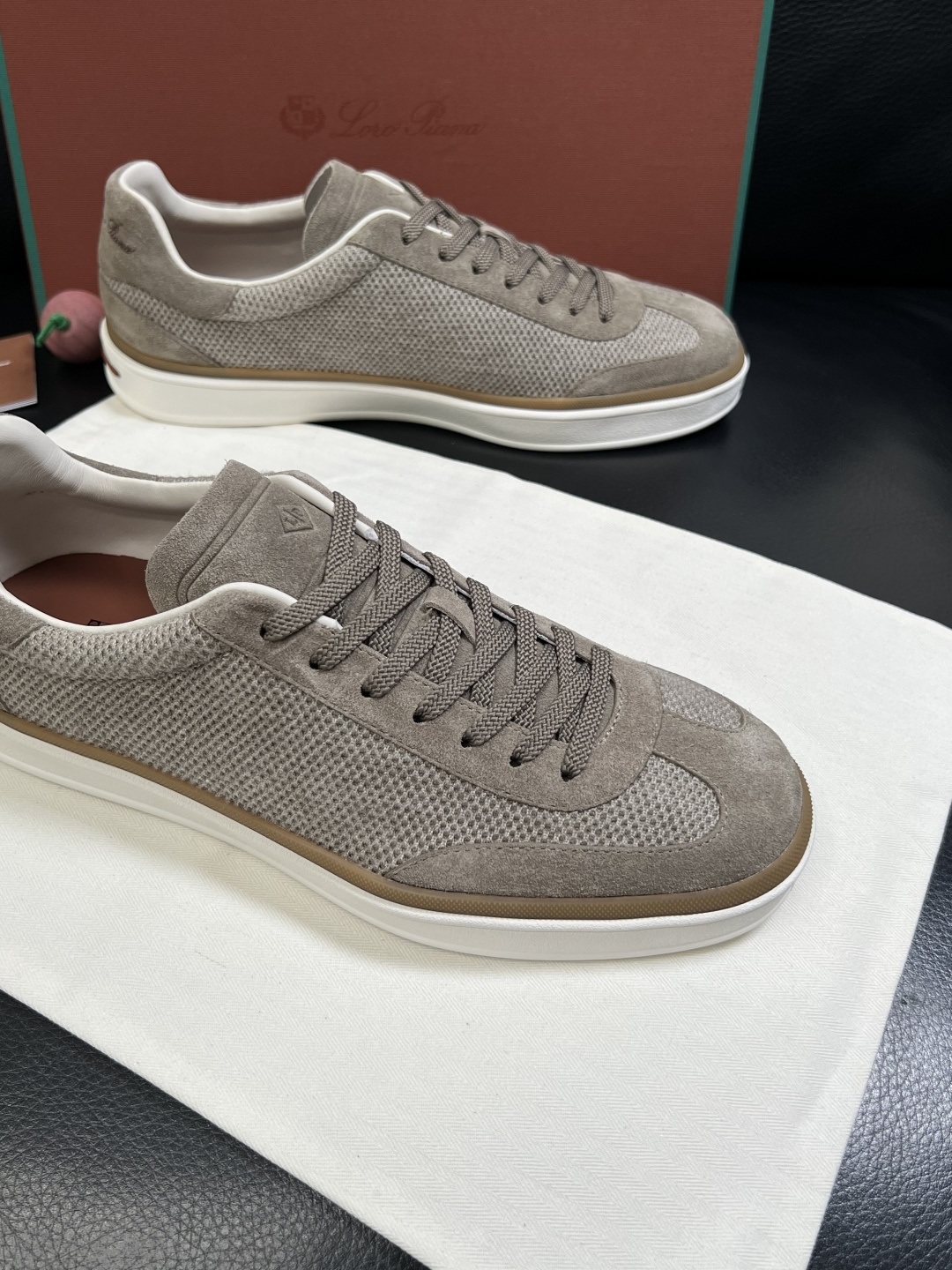 Loro Piana  高品质  顶级工艺品  诺悠翩雅  新品专柜同步原厂配置，鞋面意大利进口牛皮面料