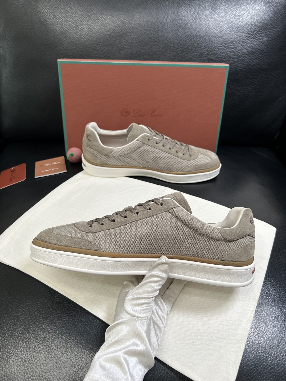 Loro Piana  高品质  顶级工艺品  诺悠翩雅  新品专柜同步原厂配置，鞋面意大利进口牛皮面料