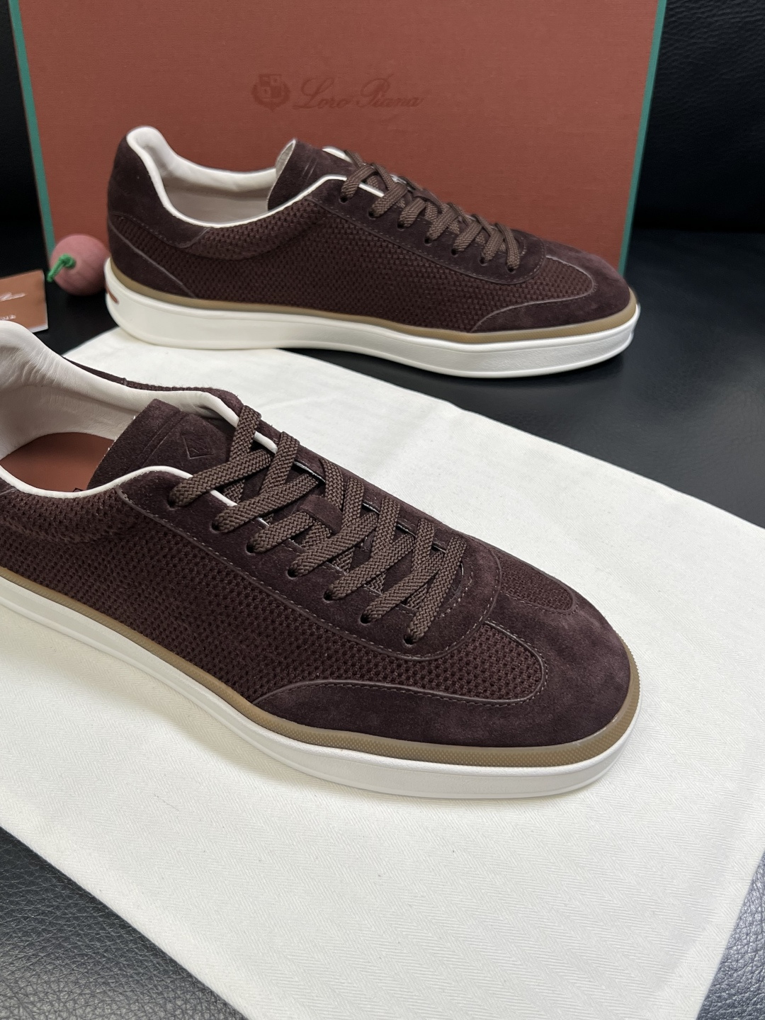 Loro Piana  高品质  顶级工艺品  诺悠翩雅  新品专柜同步原厂配置，鞋面意大利进口牛皮面料