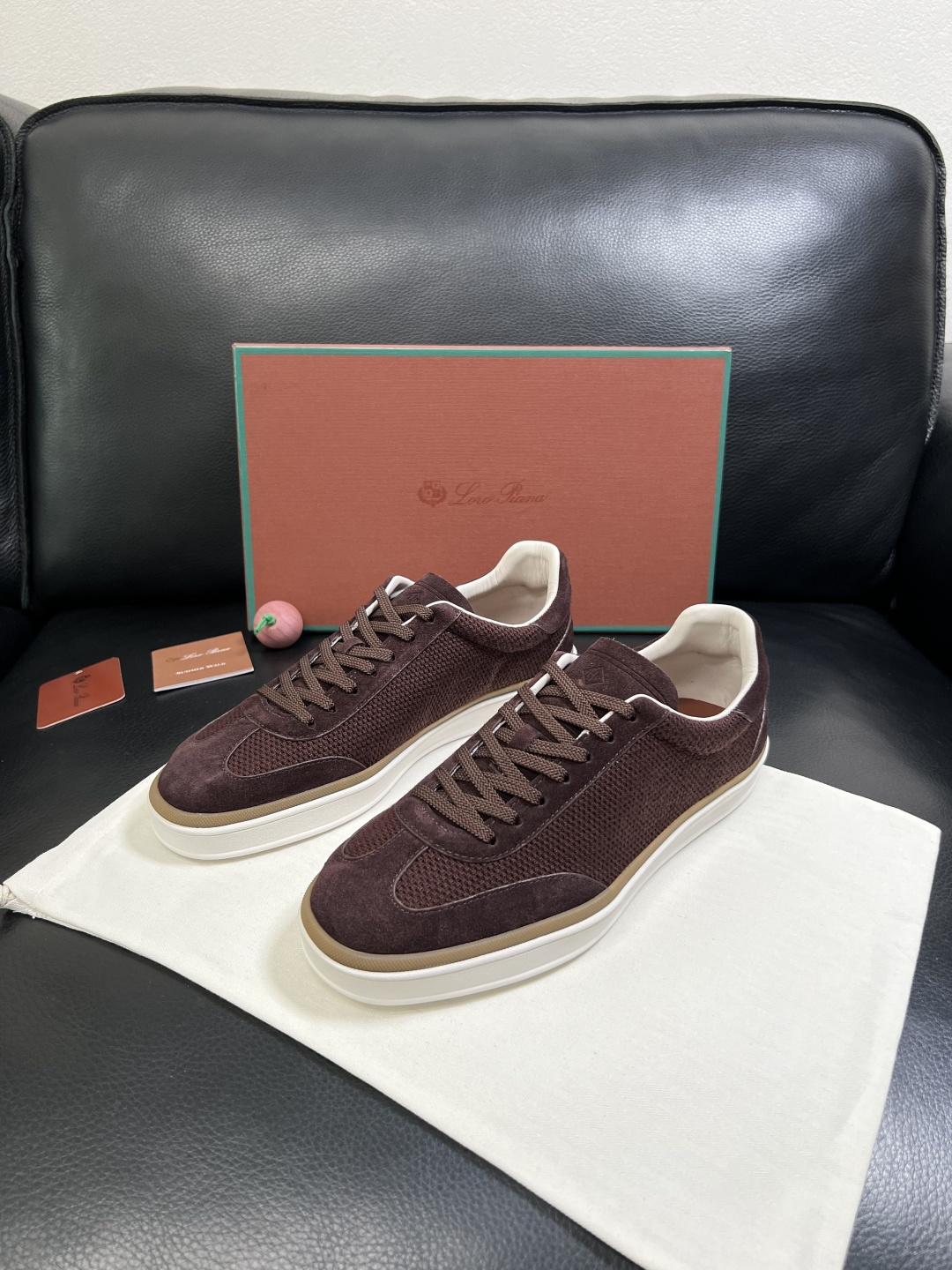 Loro Piana  高品质  顶级工艺品  诺悠翩雅  新品专柜同步原厂配置，鞋面意大利进口牛皮面料
