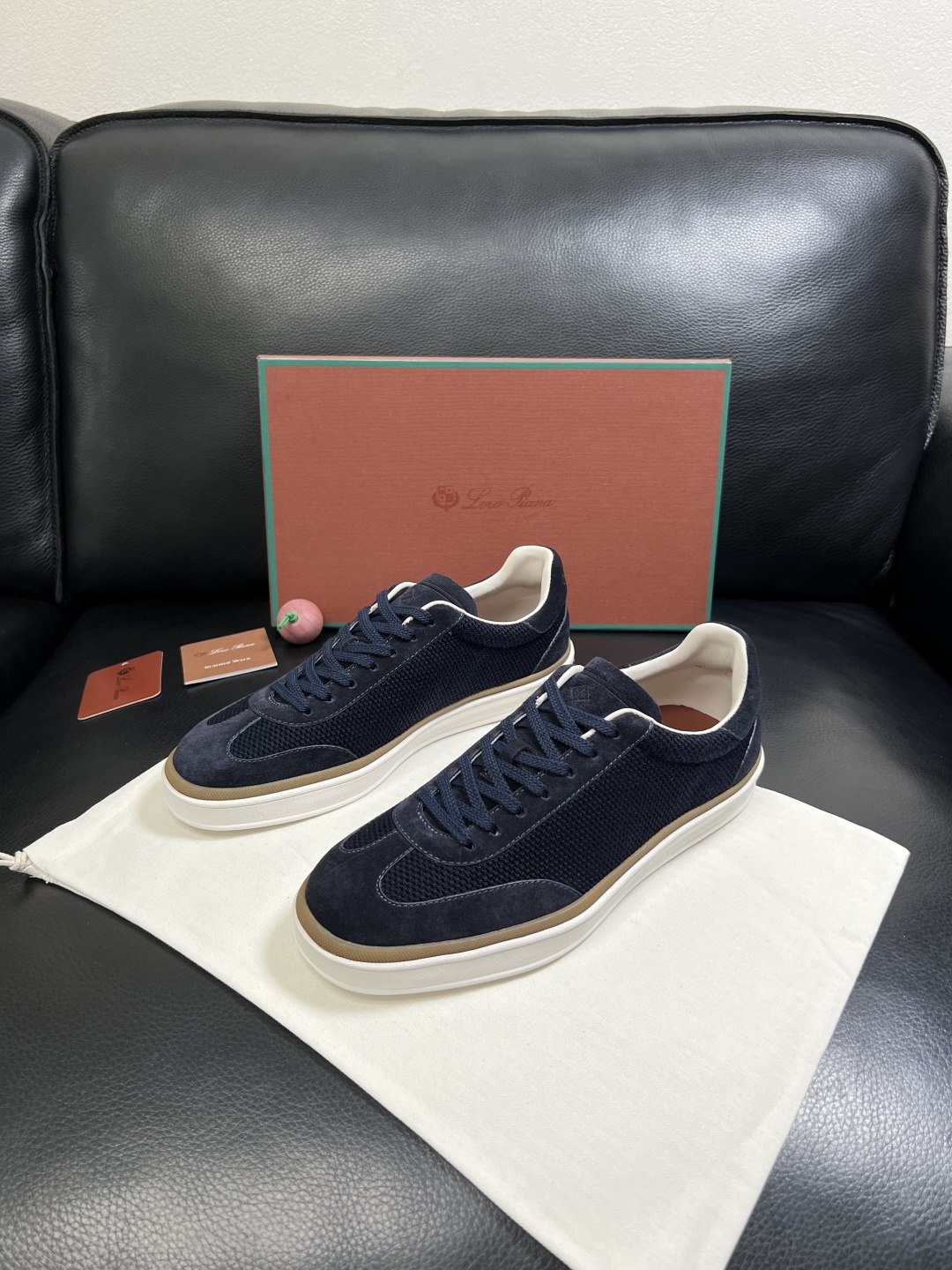 Loro Piana  高品质  顶级工艺品  诺悠翩雅  新品专柜同步原厂配置，鞋面意大利进口牛皮面料