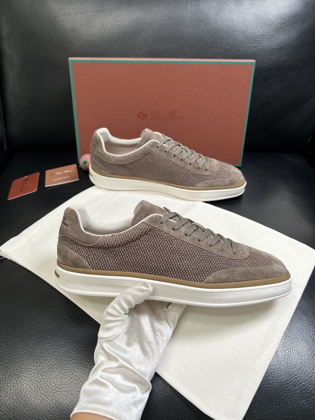 Loro Piana  高品质  顶级工艺品  诺悠翩雅  新品专柜同步原厂配置，鞋面意大利进口牛皮面料