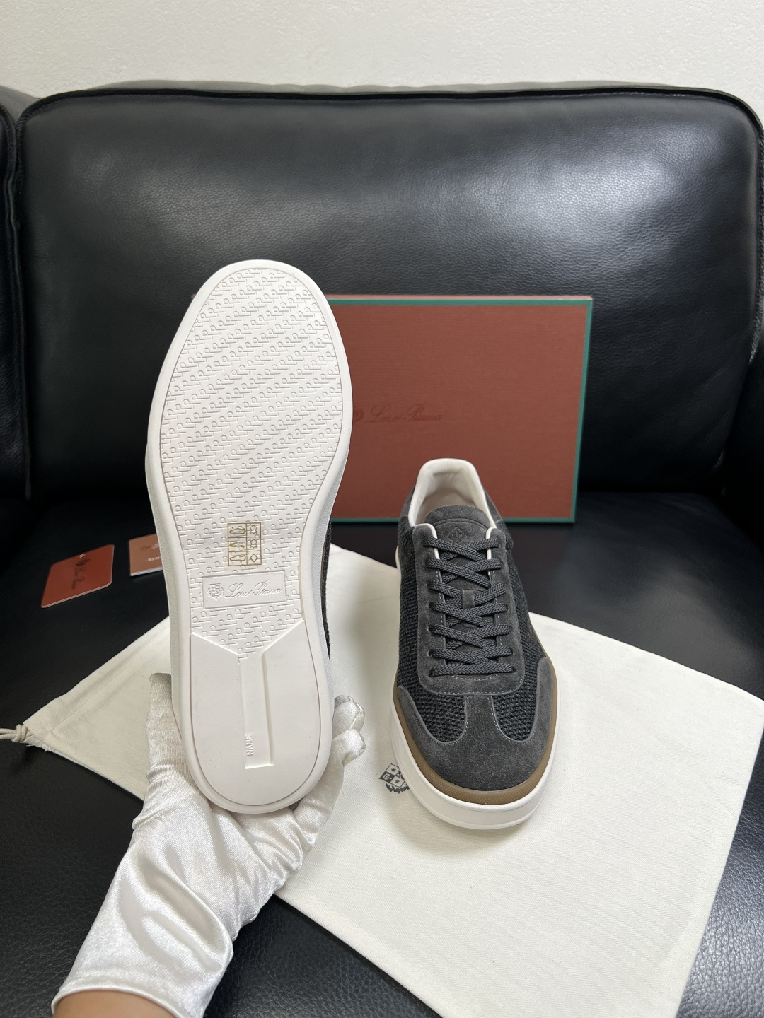 Loro Piana  高品质  顶级工艺品  诺悠翩雅  新品专柜同步原厂配置，鞋面意大利进口牛皮面料