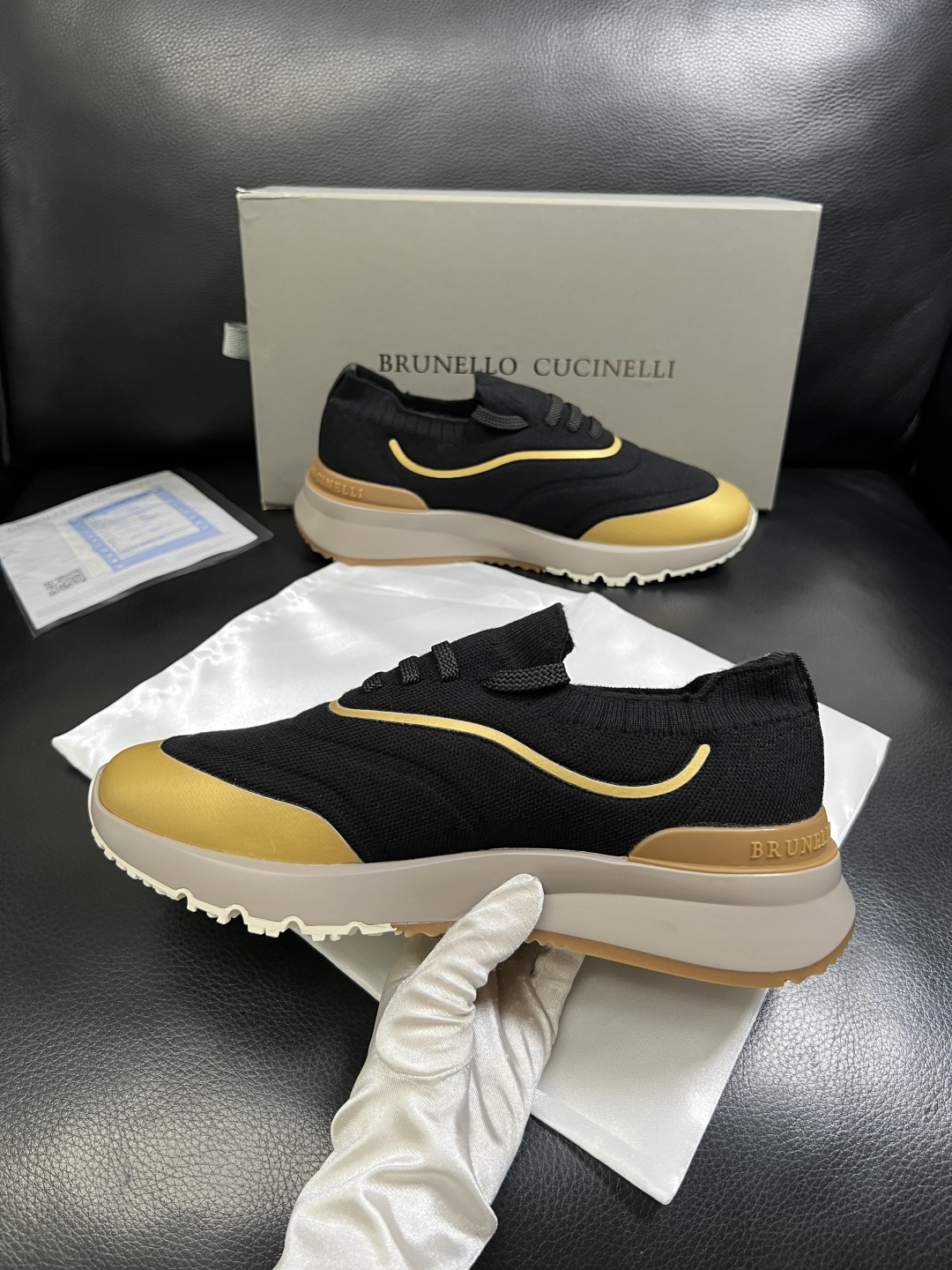 Brunello Cucinelli  高品质 顶级工艺品  BC  专柜同步原厂配置，意大利进口牛皮面